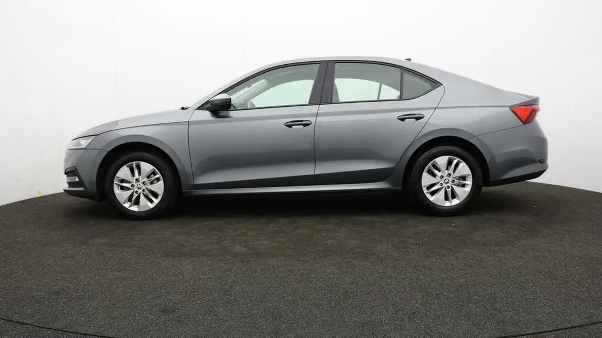 2023-skoda-octavia-10-tsi-e-tec-se-technology-110ps-hatchback-big-3