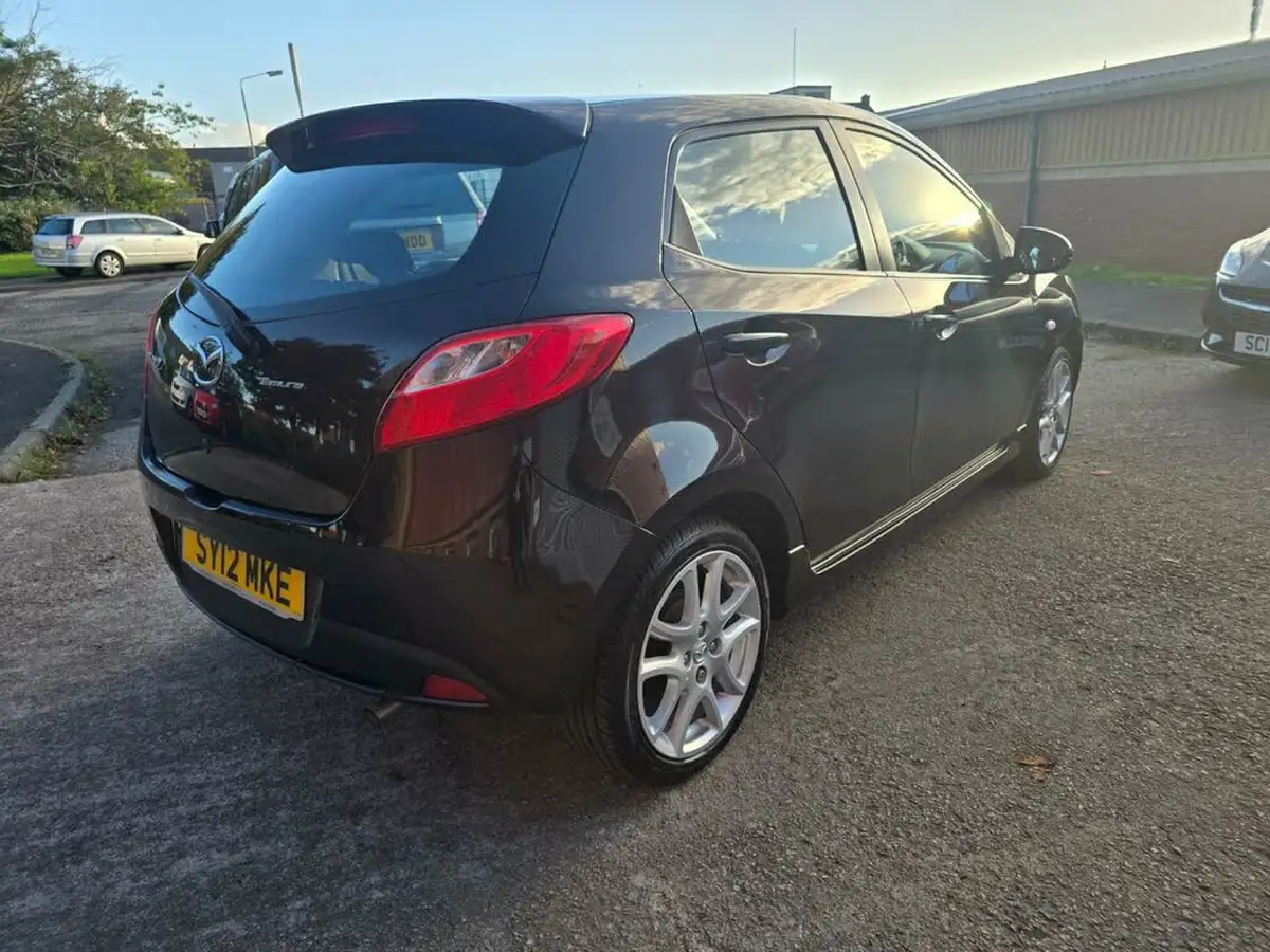 2012-mazda-mazda2-13-tamura-5d-big-27