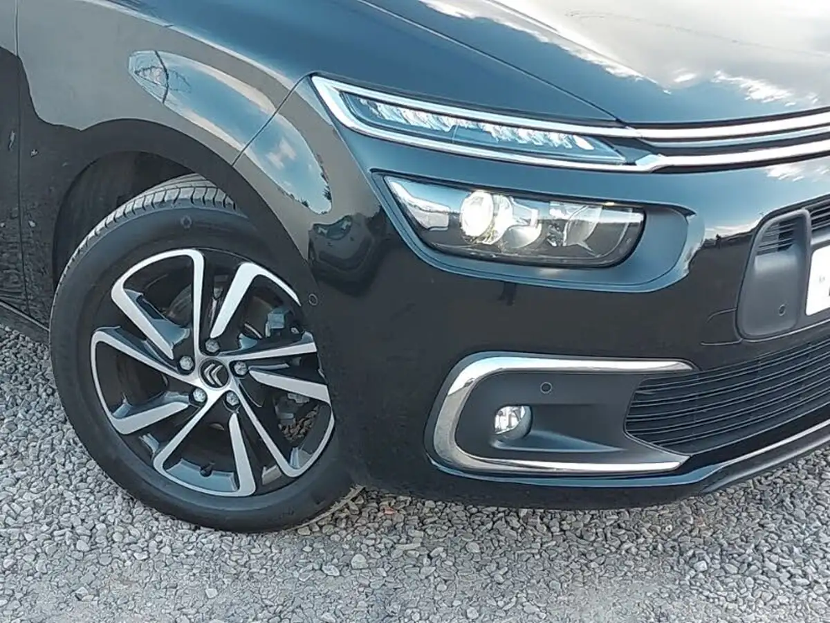 2022-citroen-grand-c4-spacetourer-15bluehdi-shine-big-8