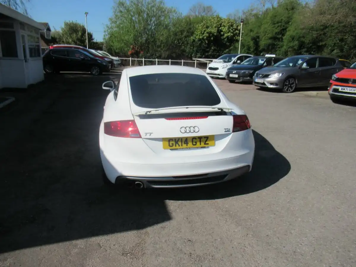 2014-audi-tt-coupe-20-tdi-black-edition-big-2