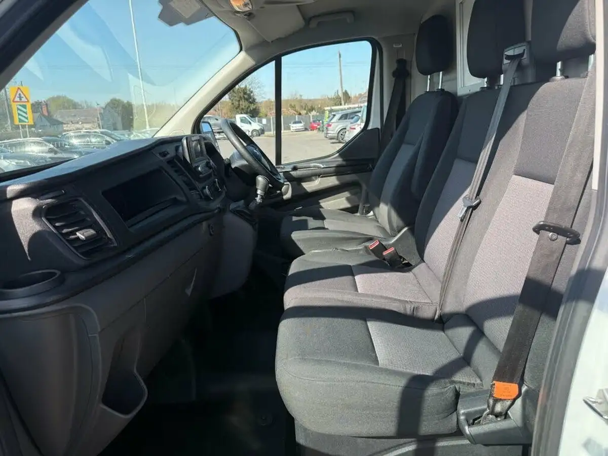 2020-ford-transit-custom-20tdci-300-l1h1-leader-105pseu6dt-panel-van-big-24