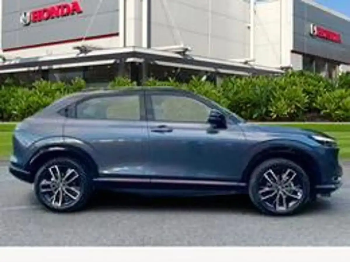 2024-honda-hr-v-15-i-mmd-advance-style-big-2