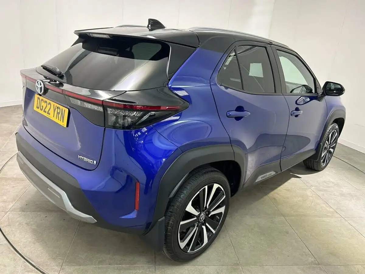 2022-toyota-yaris-cross-15-vvt-i-premiere-edition-big-3