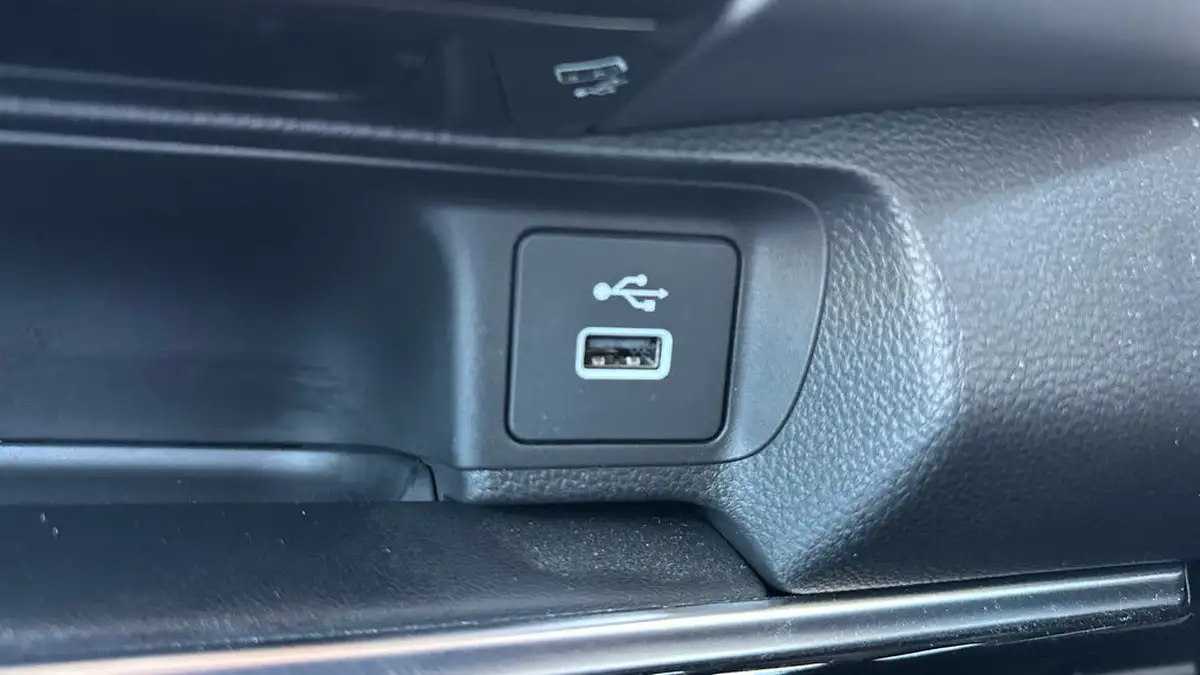 2023-honda-hr-v-15-i-mmd-advance-big-29