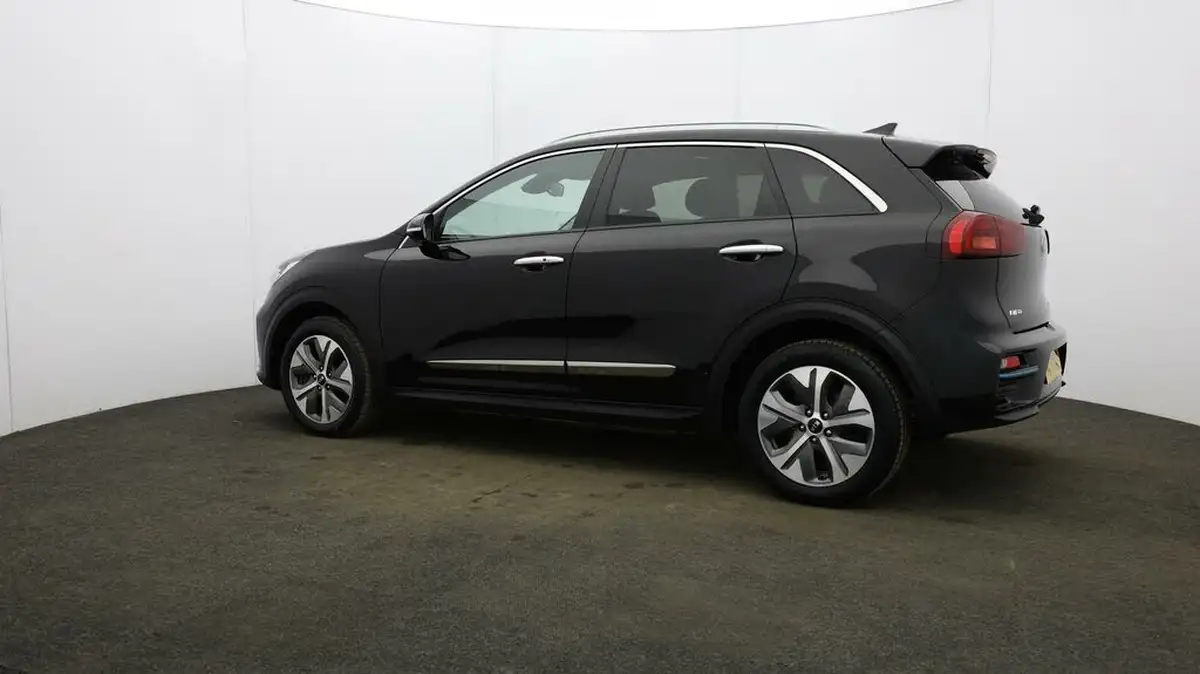 2021-kia-e-niro-ev-4-big-55