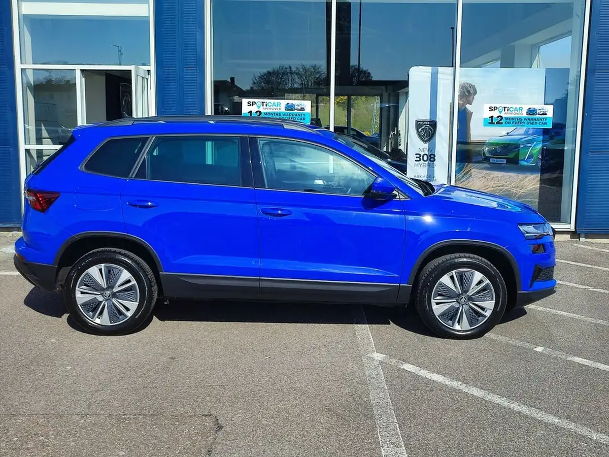 2023-skoda-karoq-15-tsi-se-drive-big-4