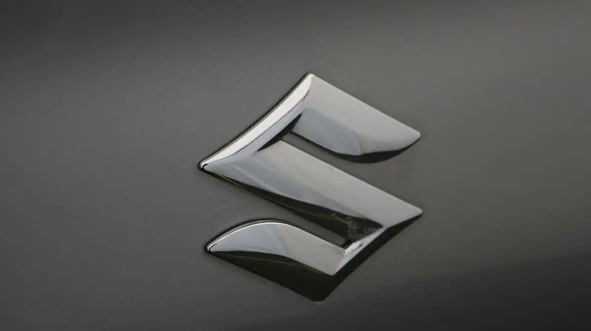 2019-suzuki-swift-10-boosterjet-sz5-shvs-big-20