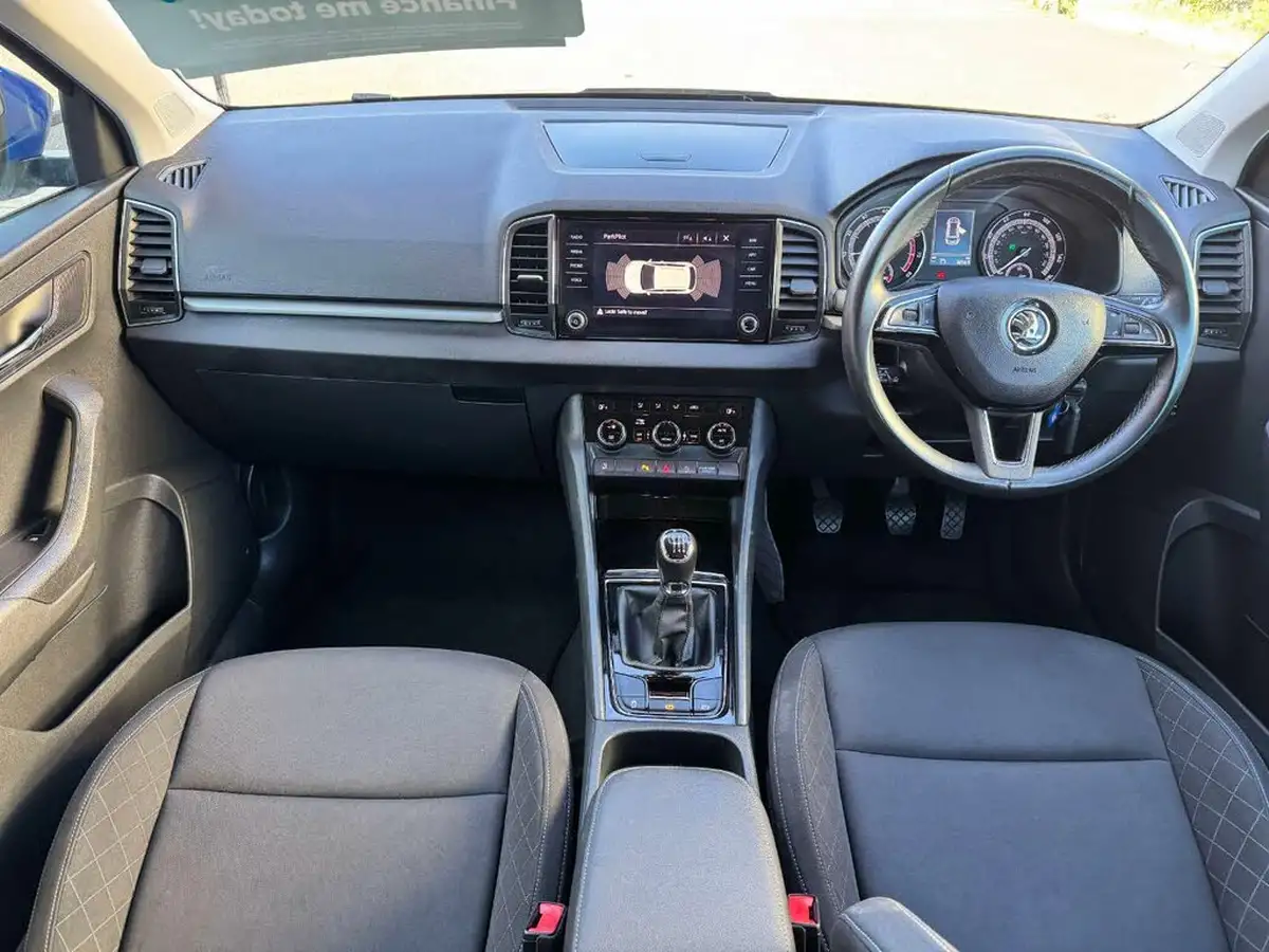 2018-skoda-karoq-10-tsi-se-technology-ss-big-18