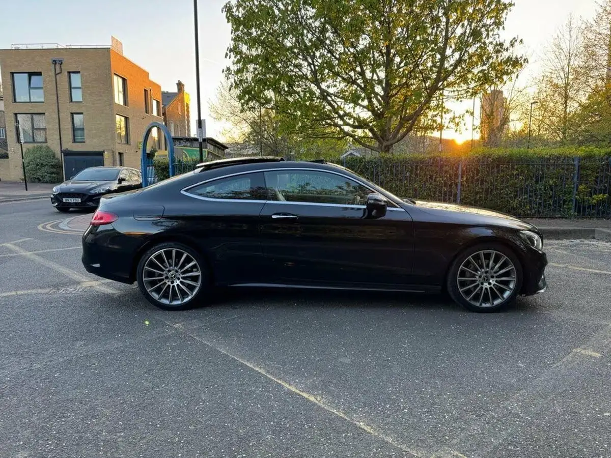 2017-mercedes-benz-c-class-21d-c220d-amg-line-premiumss-coupe-2d-9g-tronic-plus-big-7