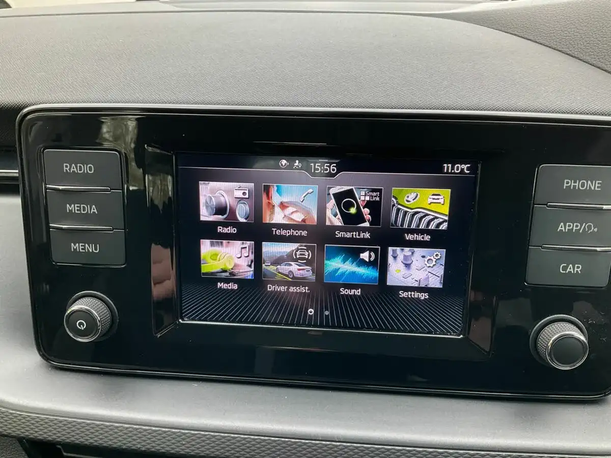 2023-skoda-scala-10-tsi-s-big-19