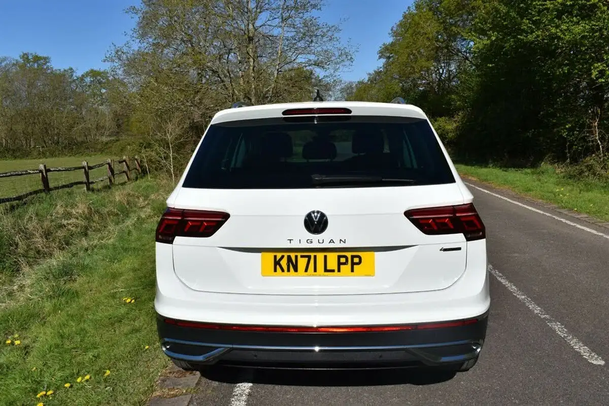 2021-volkswagen-tiguan-20tdi-elegance-200ps-4motion-big-4
