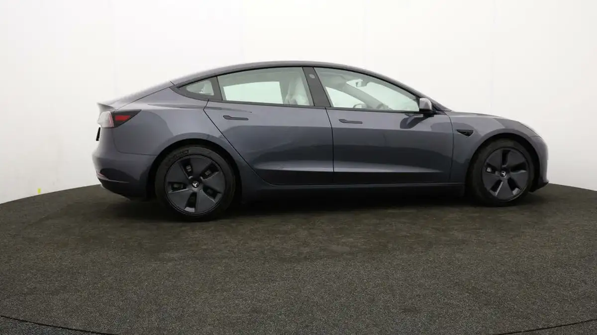 2021-tesla-model-3-e-long-range-4x4-big-30
