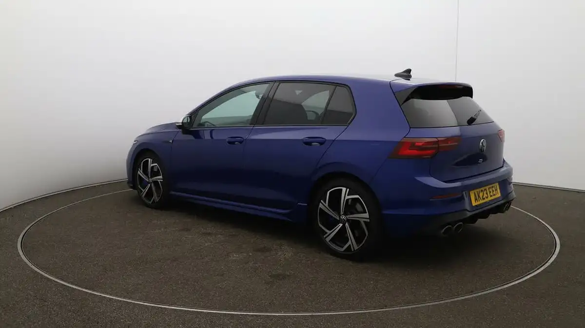 2023-volkswagen-golf-20-tsi-r-320ps-hatchback-big-55