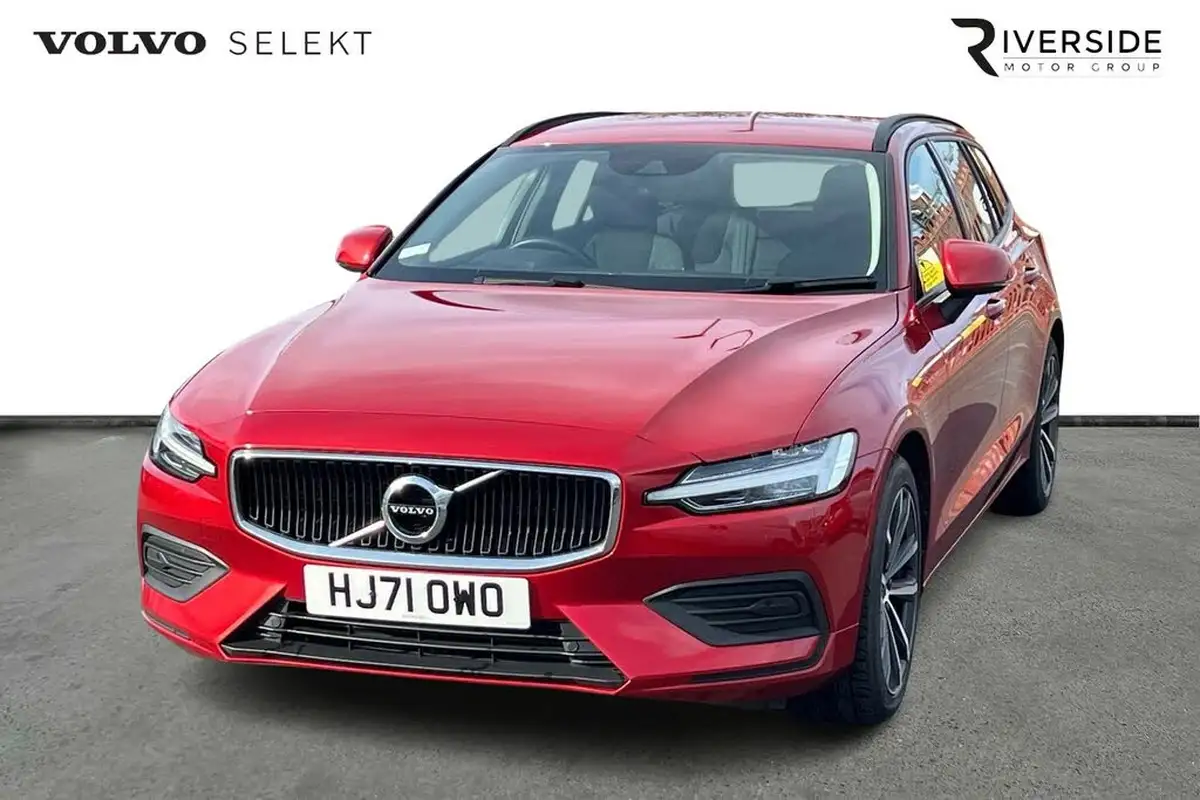 2021-volvo-v60-20-b4-momentum-big-8