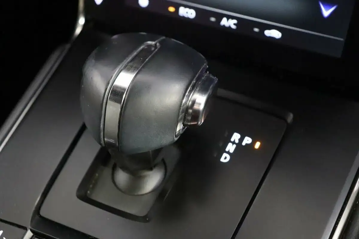 2021-mazda-mx-30-e-se-l-lux-big-31