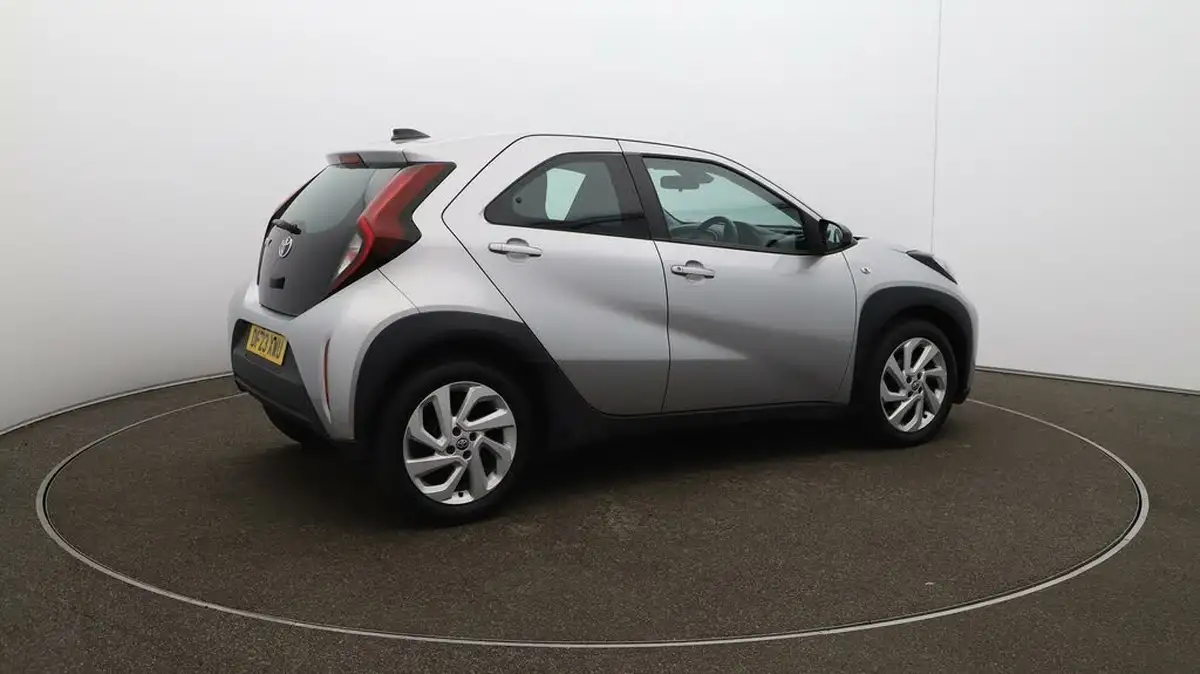 2023-toyota-aygo-x-10-vvt-i-pure-big-44