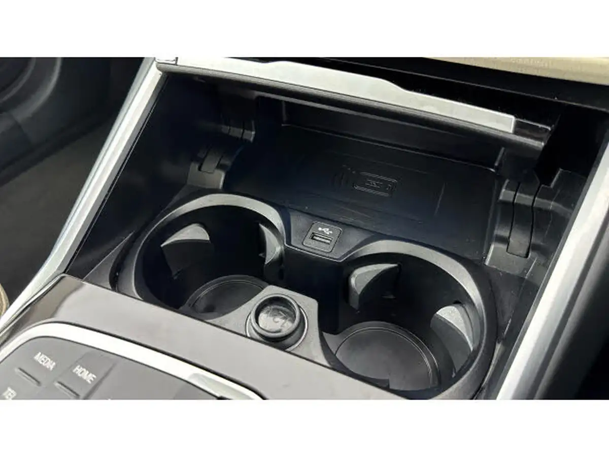 2024-bmw-i4-e-edrive35-sport-big-17