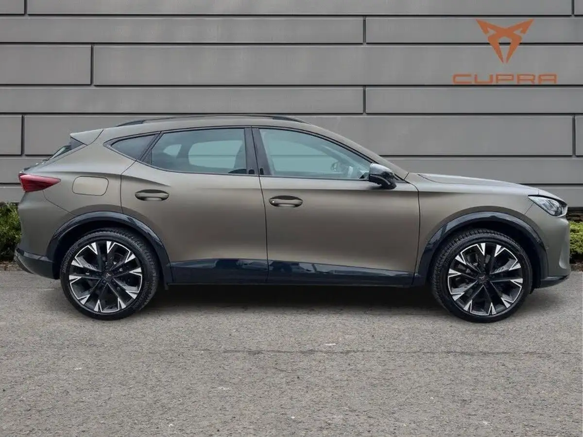2024-cupra-formentor-15-e-hybrid-vz2-big-10