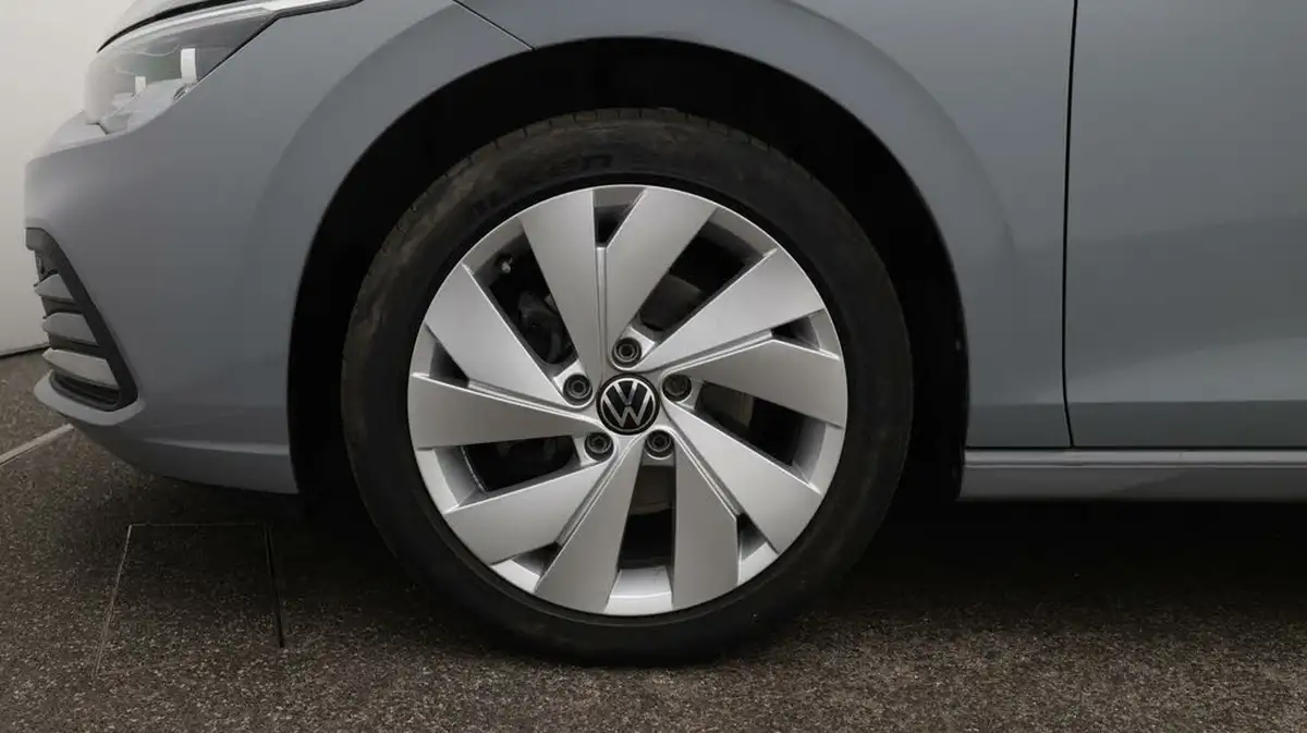 2020-volkswagen-golf-15-tsi-style-130ps-hatchback-big-18