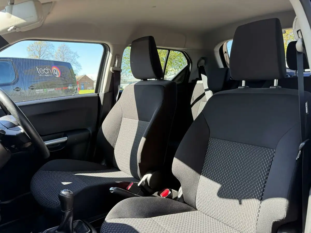 2021-suzuki-ignis-12-dualjet-sz3-big-3