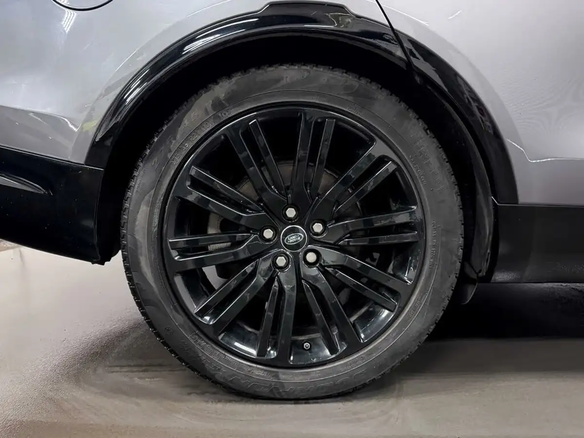 2020-land-rover-discovery-30-sd6-landmark-big-46