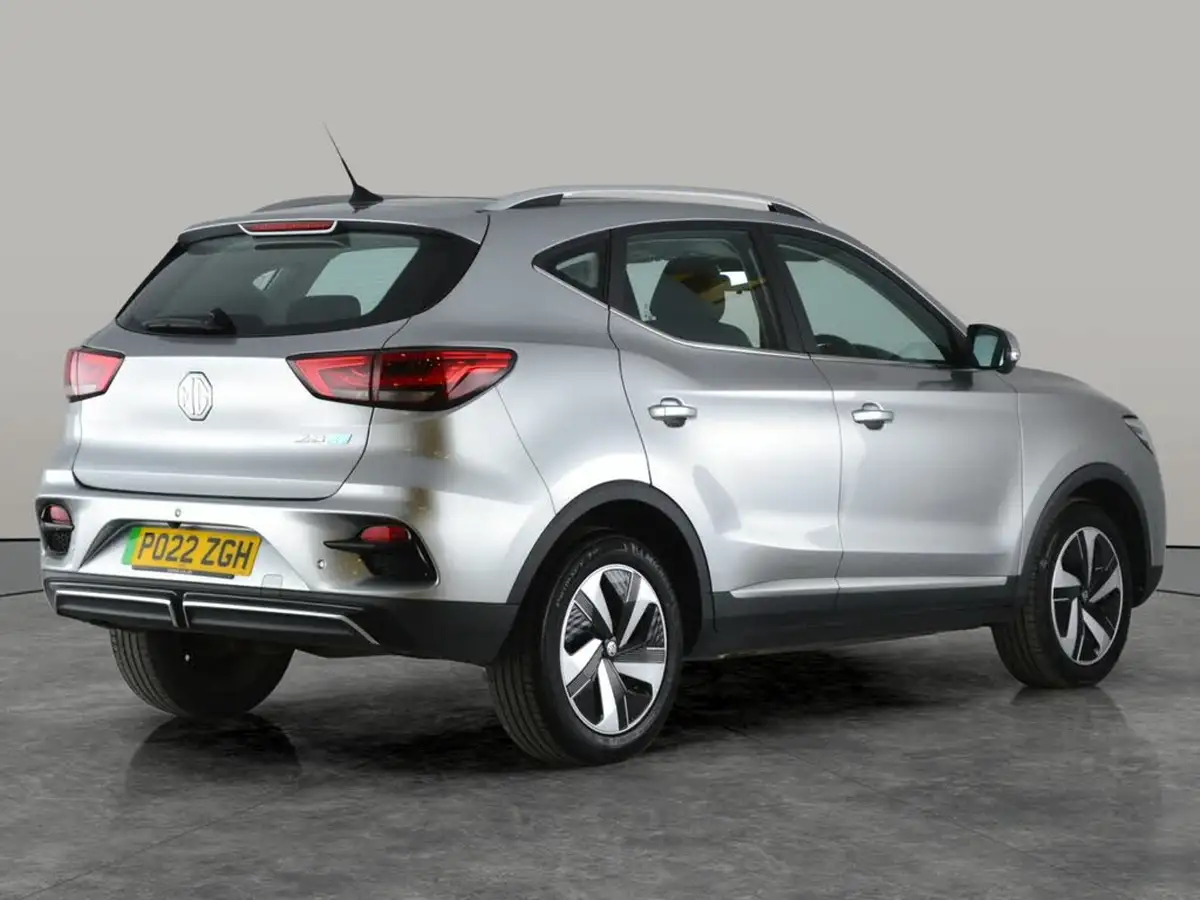 2022-mg-zs-suv-e-trophy-ev-176ps-big-12