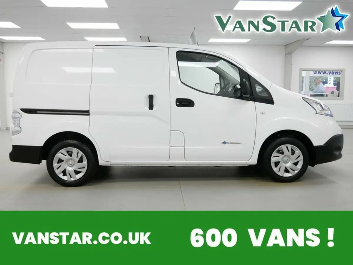 2021-nissan-env200-e-acenta-panel-van-auto-big-0