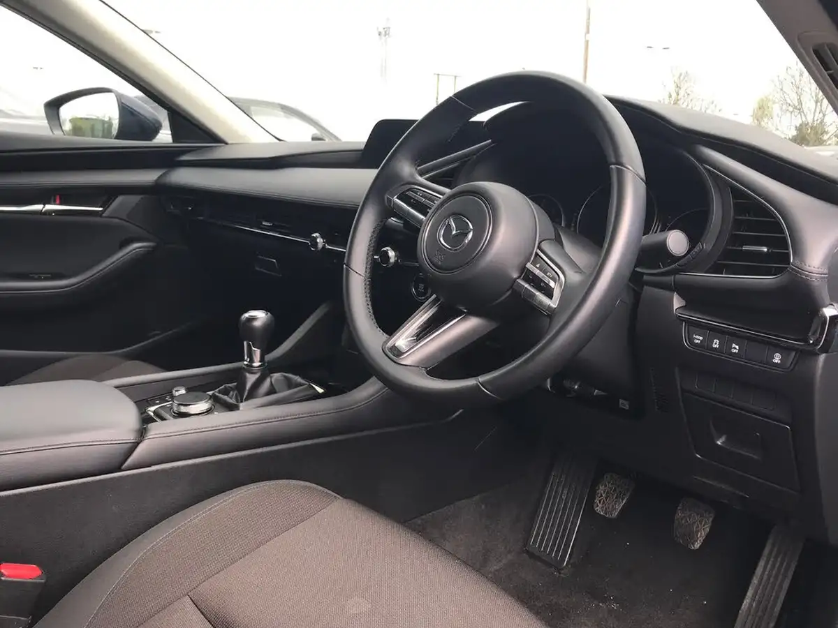 2023-mazda-mazda3-20-sport-lux-186ps-saloon-4d-big-2