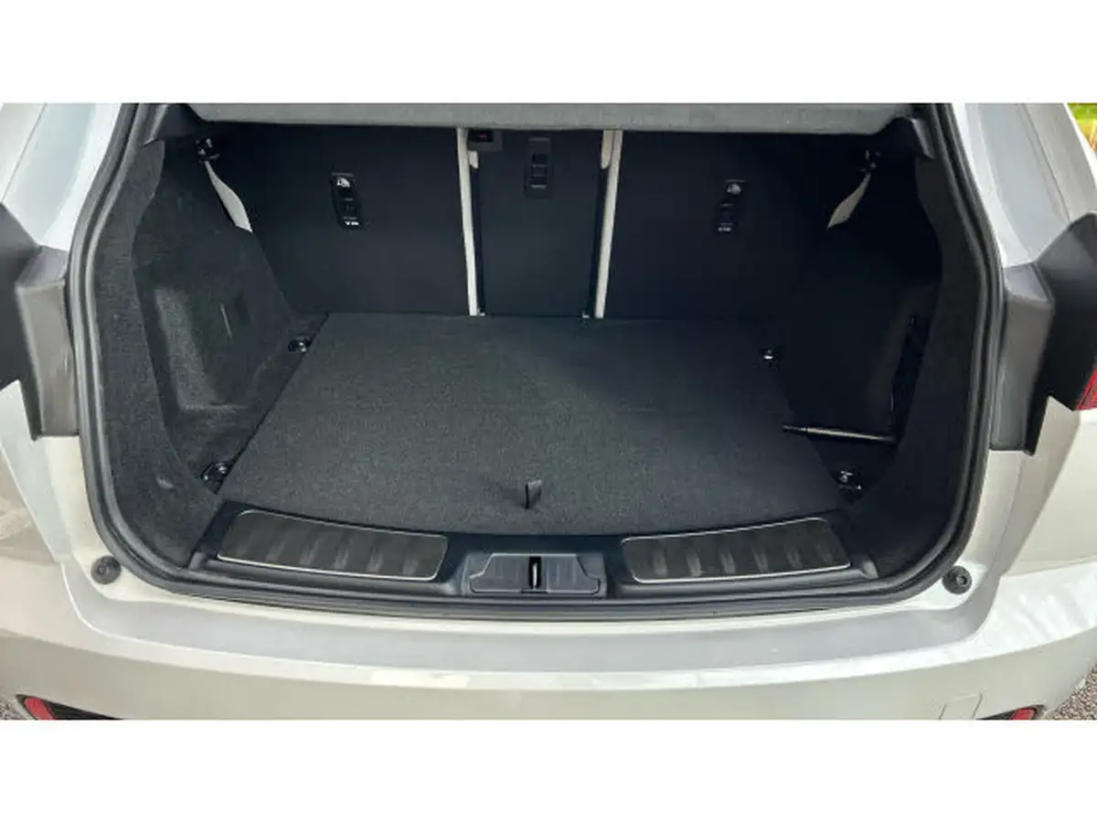 2024-jaguar-e-pace-20-d200-r-dynamic-s-big-33