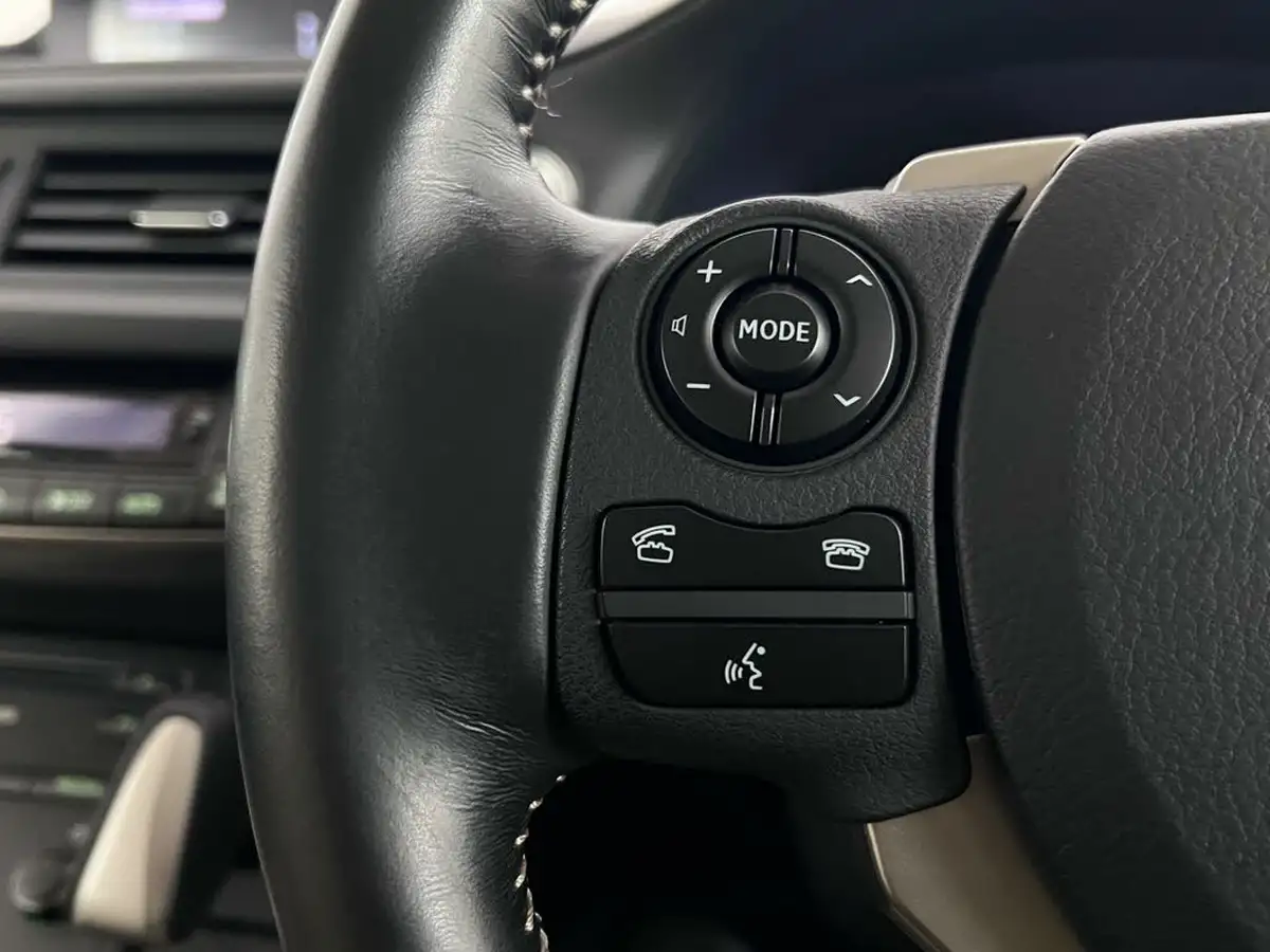 2016-lexus-ct-200h-18-luxury-sun-big-20