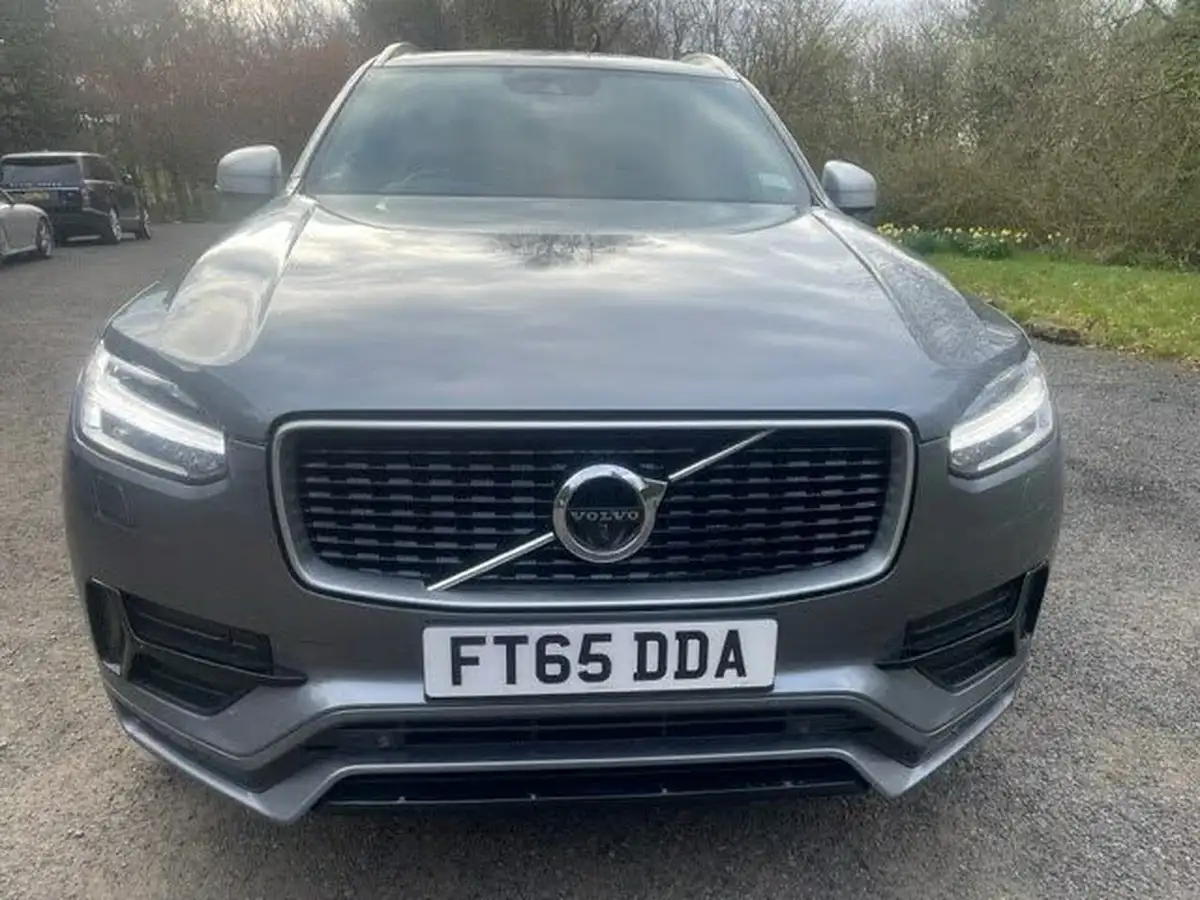 2016-volvo-xc90-20td-r-design-big-11