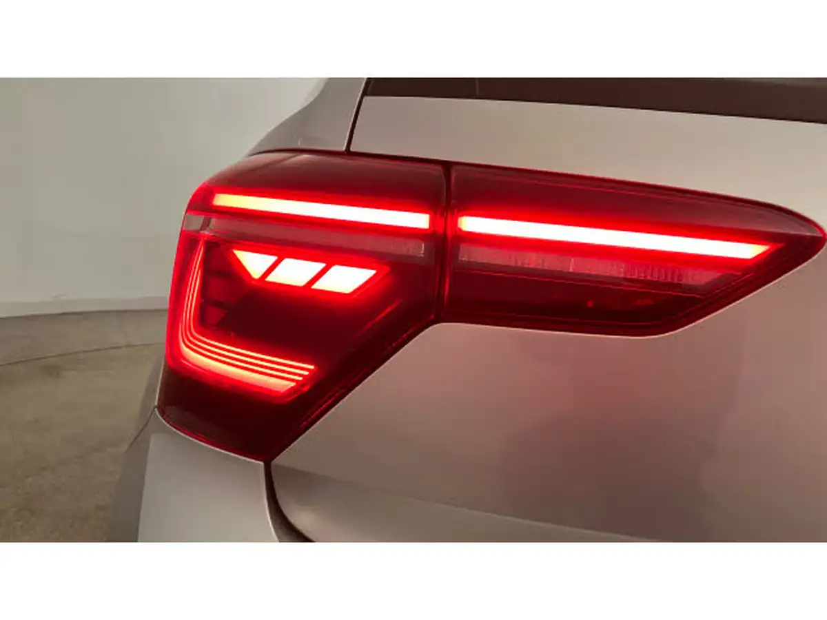 2021-volkswagen-polo-10-tsi-style-big-28