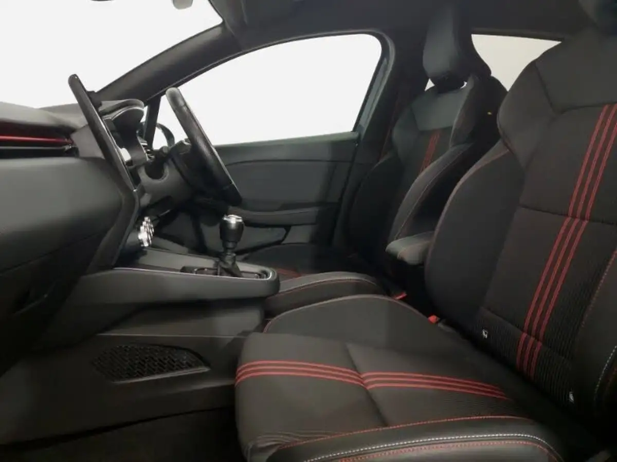 2022-renault-clio-10-tce-rs-line-big-4