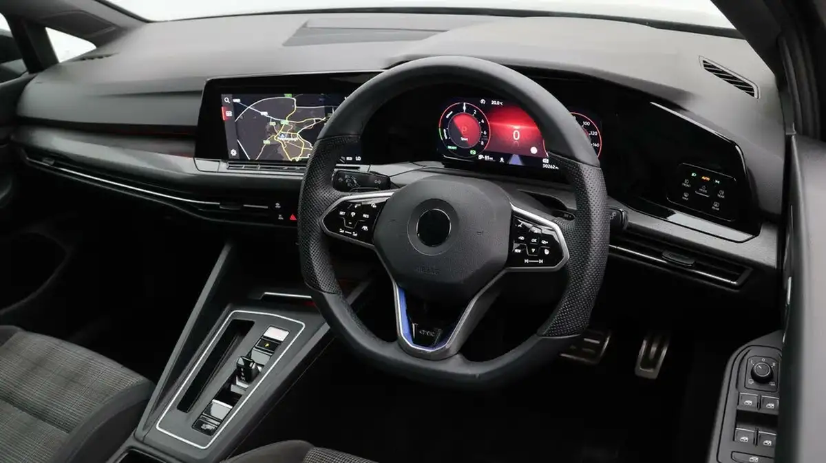 2021-volkswagen-golf-14-tsi-gte-big-9