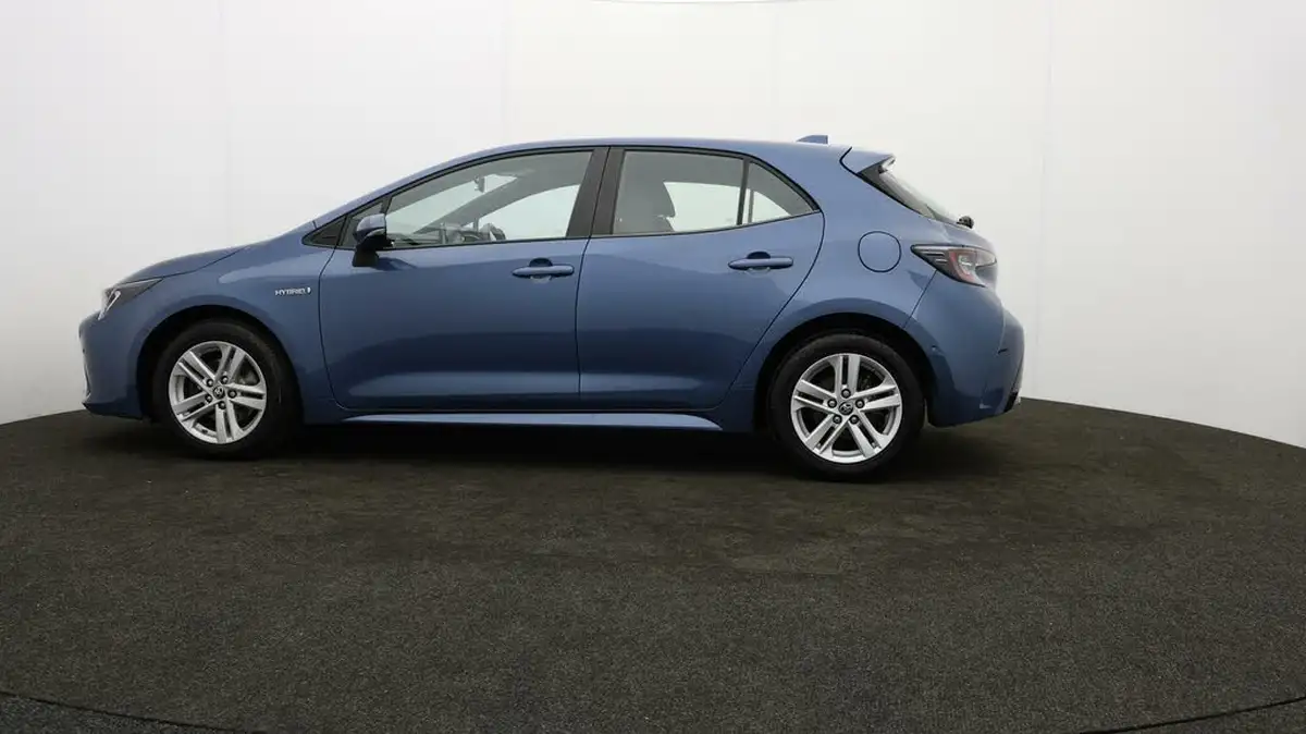 2021-toyota-corolla-18-vvt-i-icon-tech-spare-wheel-hatchback-5d-big-62