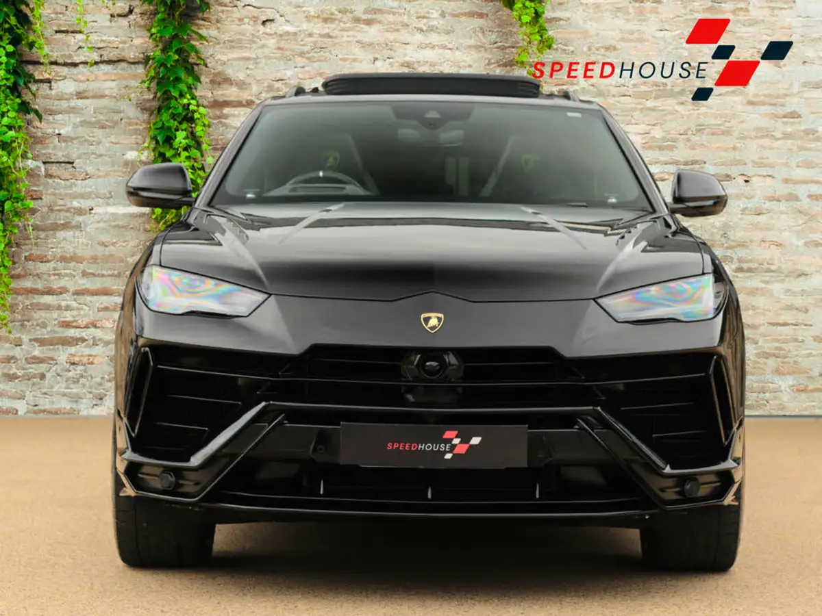 2024-lamborghini-urus-40-no-trim-big-4