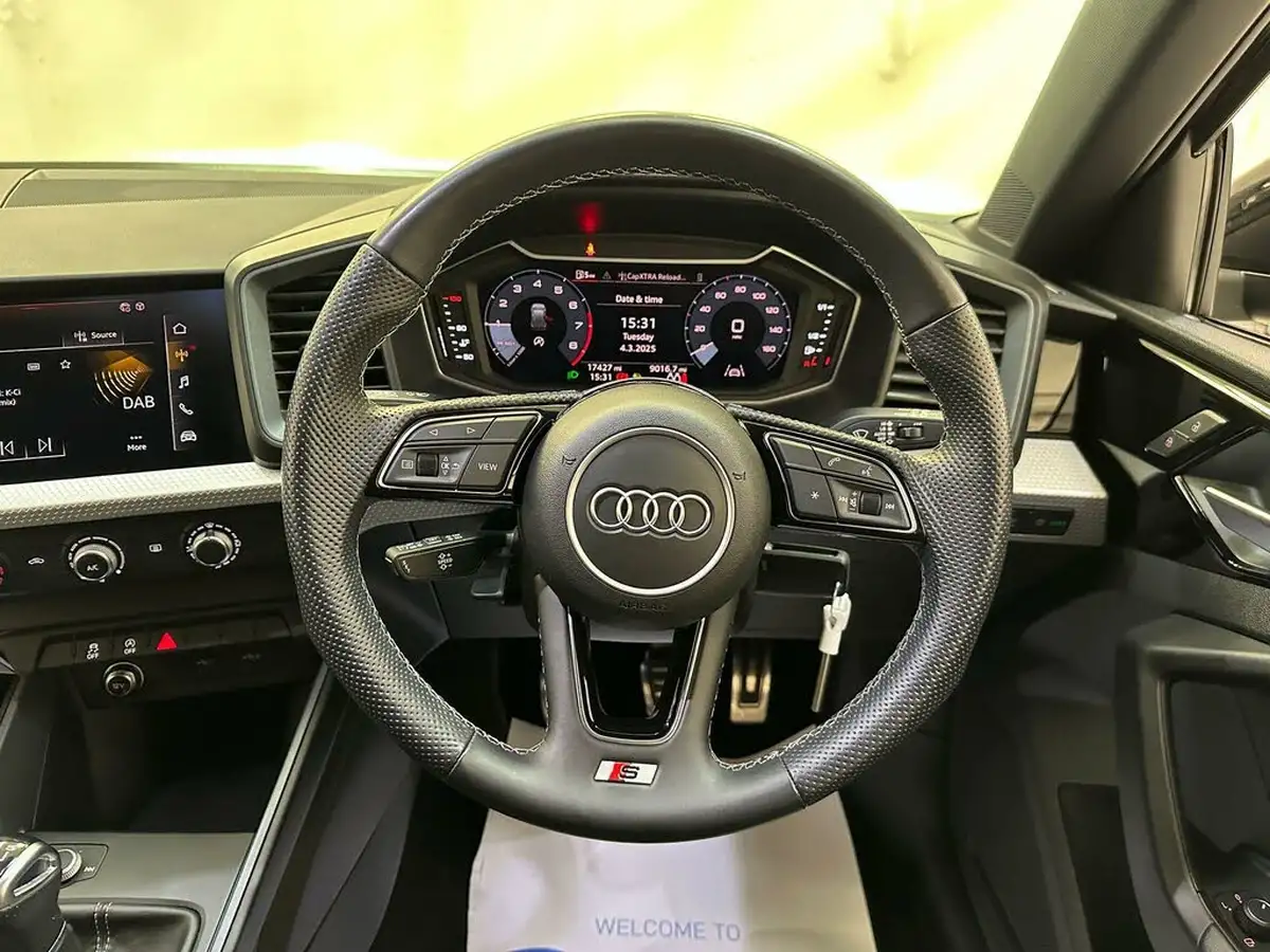 2022-audi-a1-10-25-tfsi-s-line-big-10