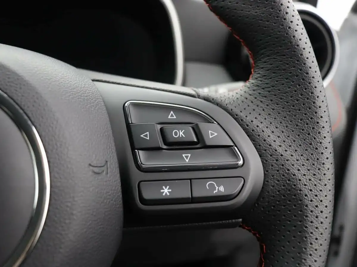 2023-mg-zs-suv-e-se-ev-176ps-big-15