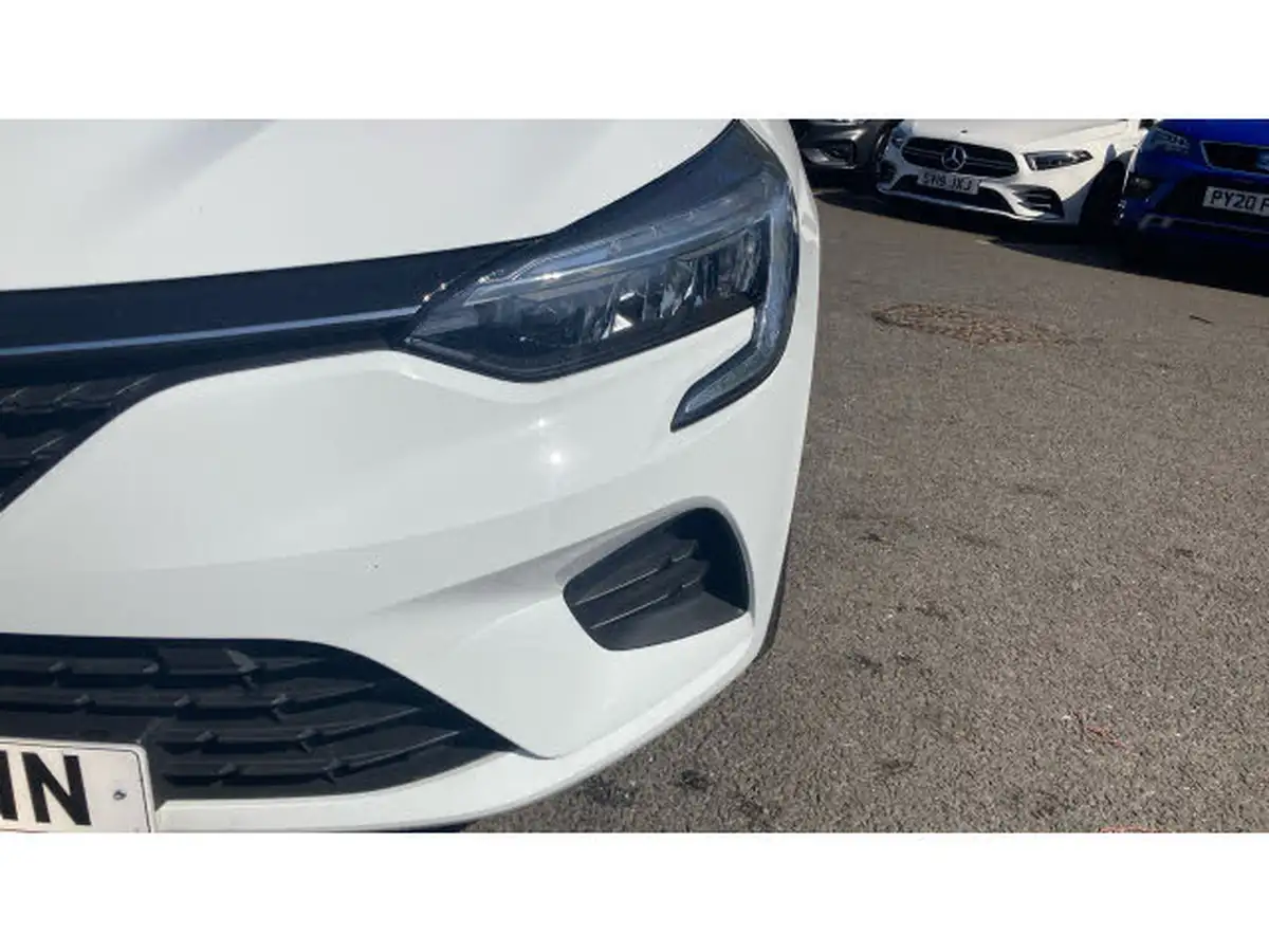 2021-renault-clio-10-tce-iconic-90ps-big-27