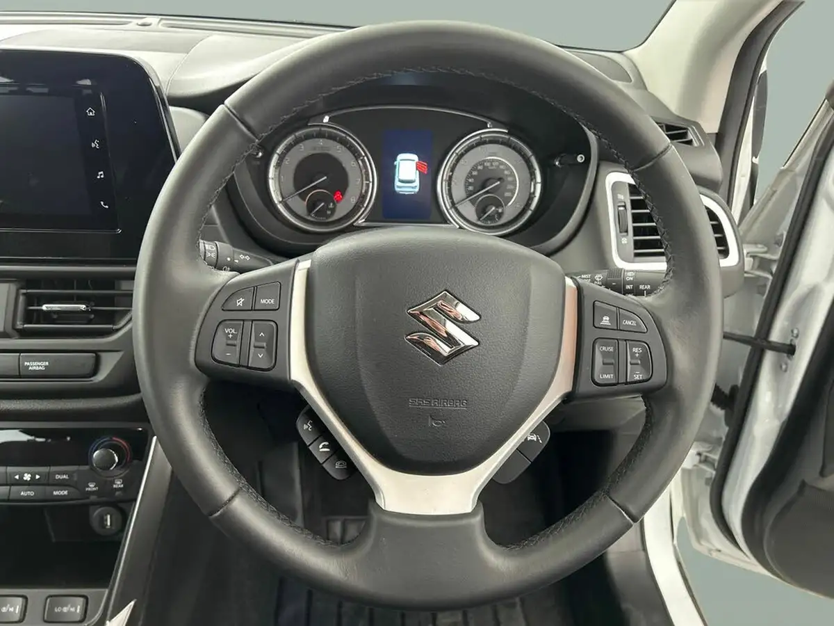 2023-suzuki-s-cross-14-boosterjet-motion-big-16