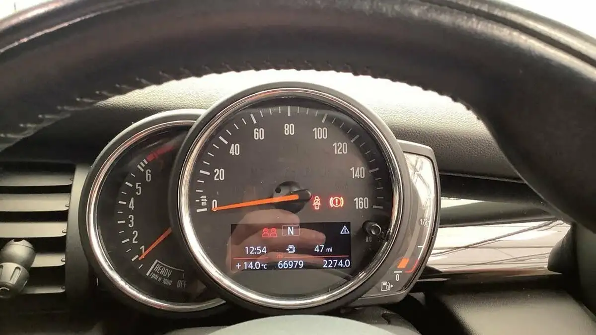 2018-mini-cooper-15-cooper-series-ii-ss-hatchback-3d-big-10