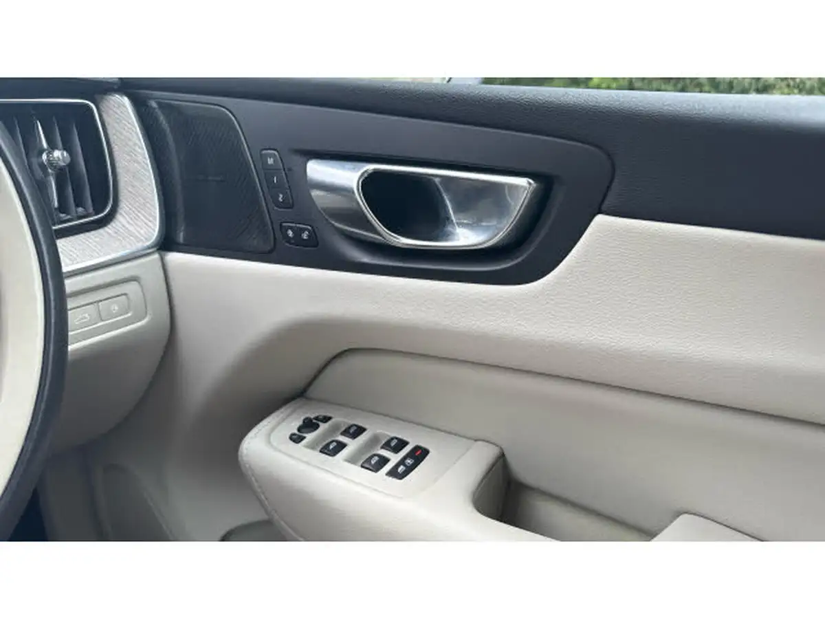 2022-volvo-xc60-20-t8-inscription-pro-455bhp-plug-in-hybrid-big-14
