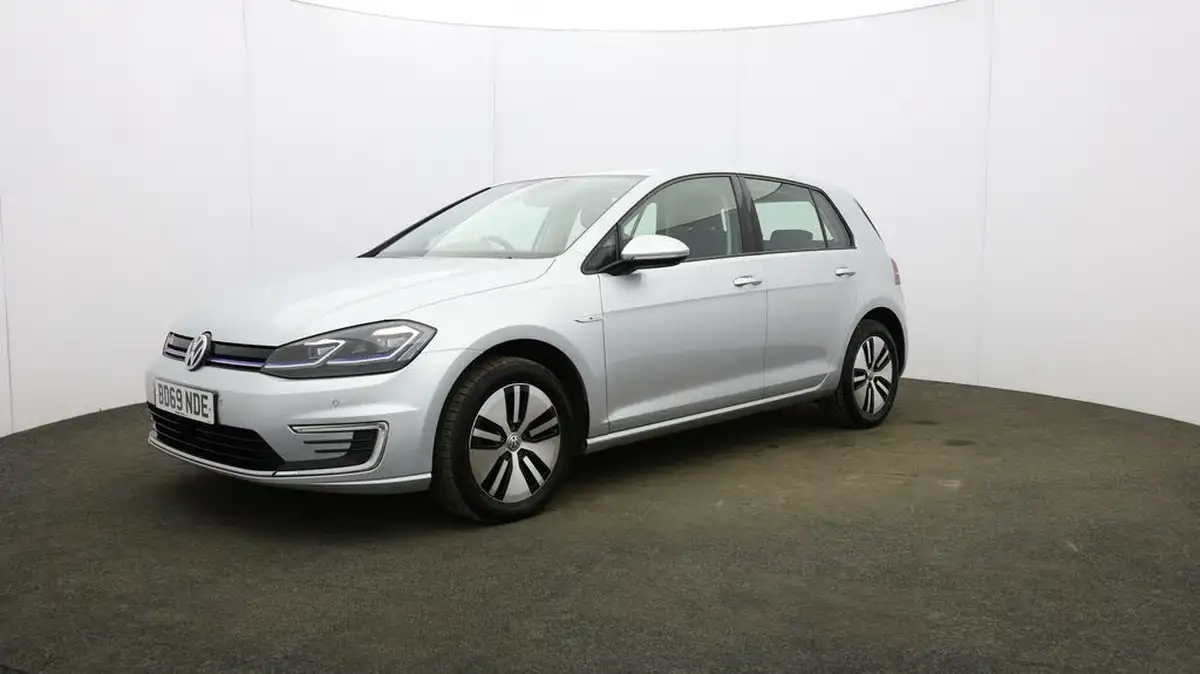 2019-volkswagen-golf-e-e-golf-big-28