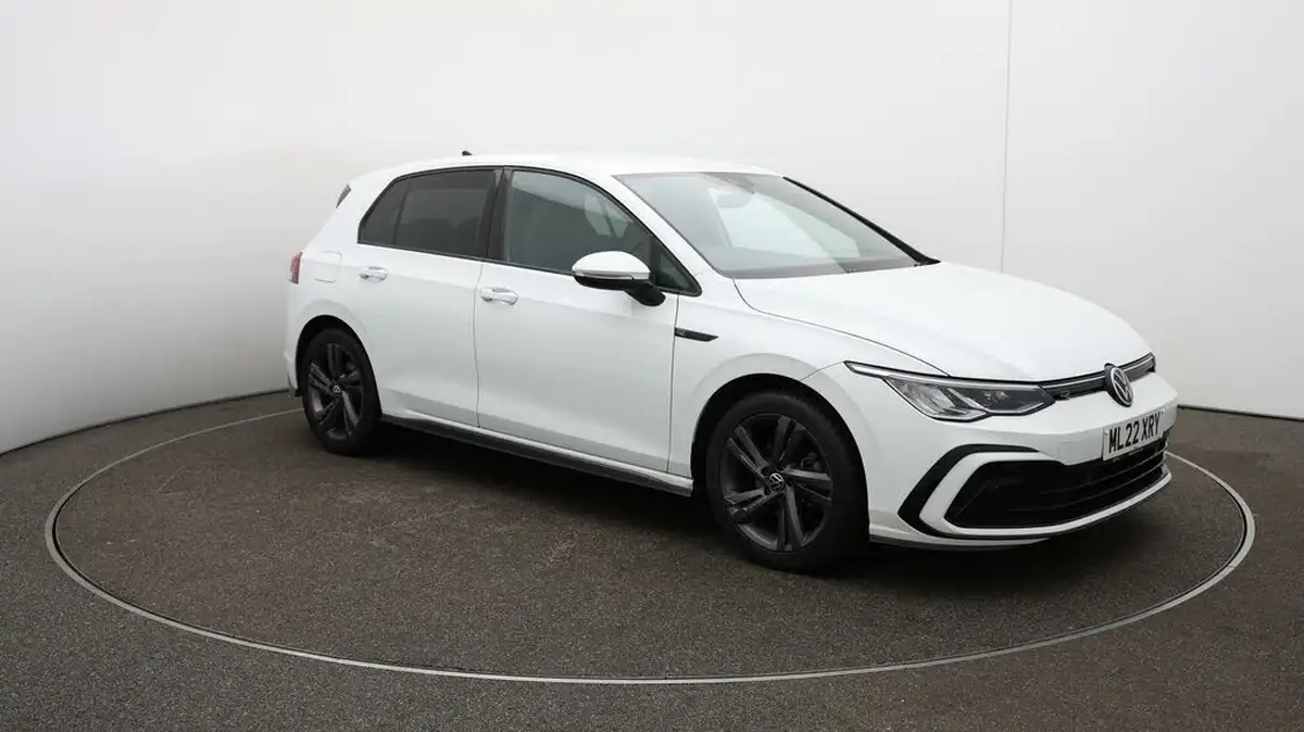 2022-volkswagen-golf-15-tsi-r-line-150ps-hatchback-big-37
