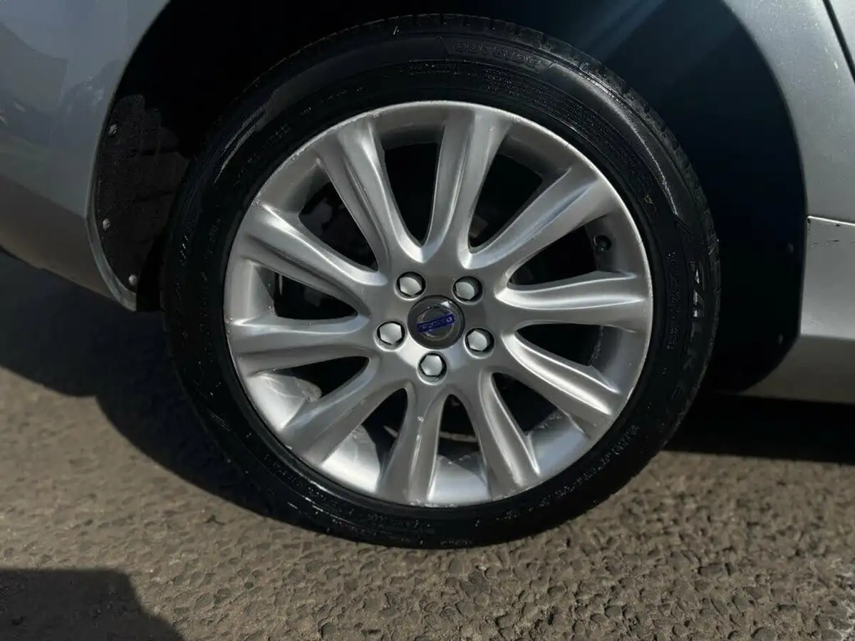 2016-volvo-v40-20td-d2-se-lux-nav-geartronic-big-26