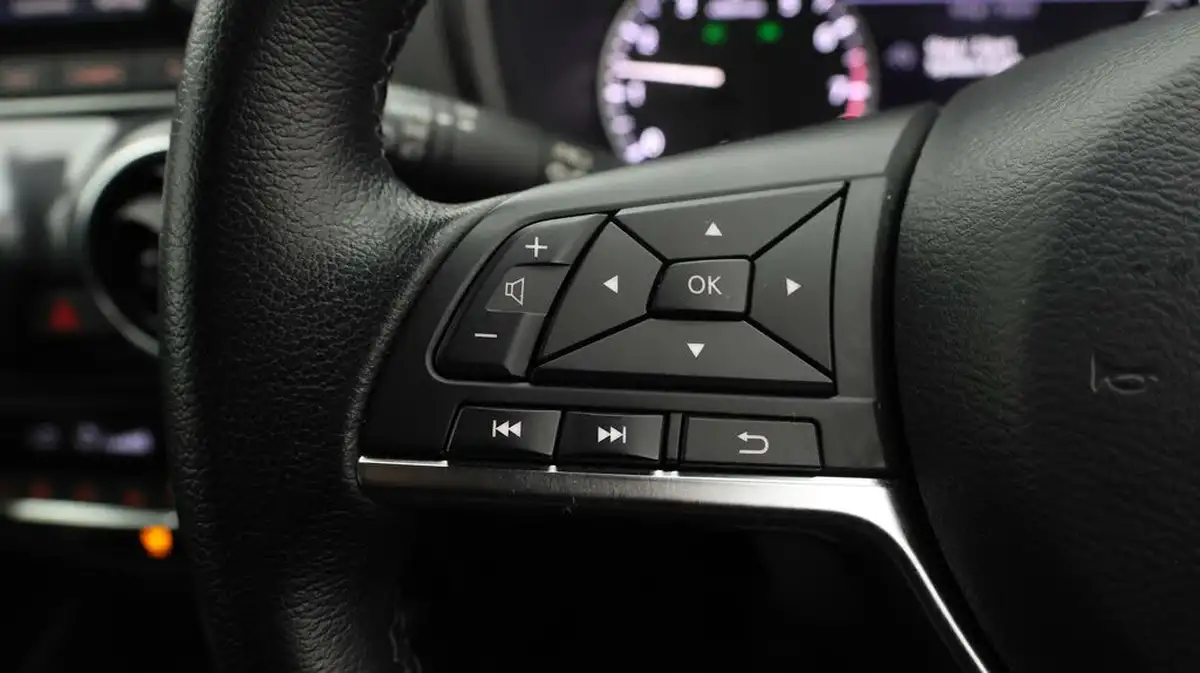 2023-nissan-juke-10-dig-t-n-connecta-big-20