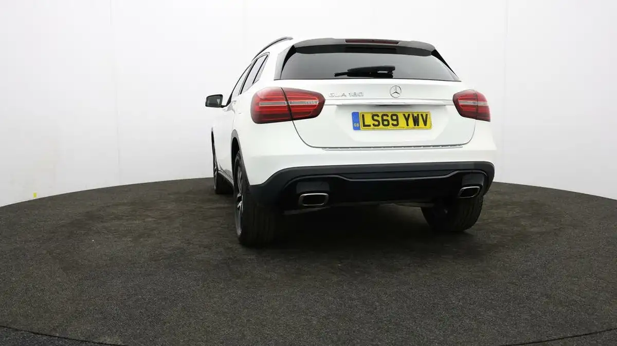 2019-mercedes-benz-gla-class-16-gla-180-urban-edition-7g-dct-big-25
