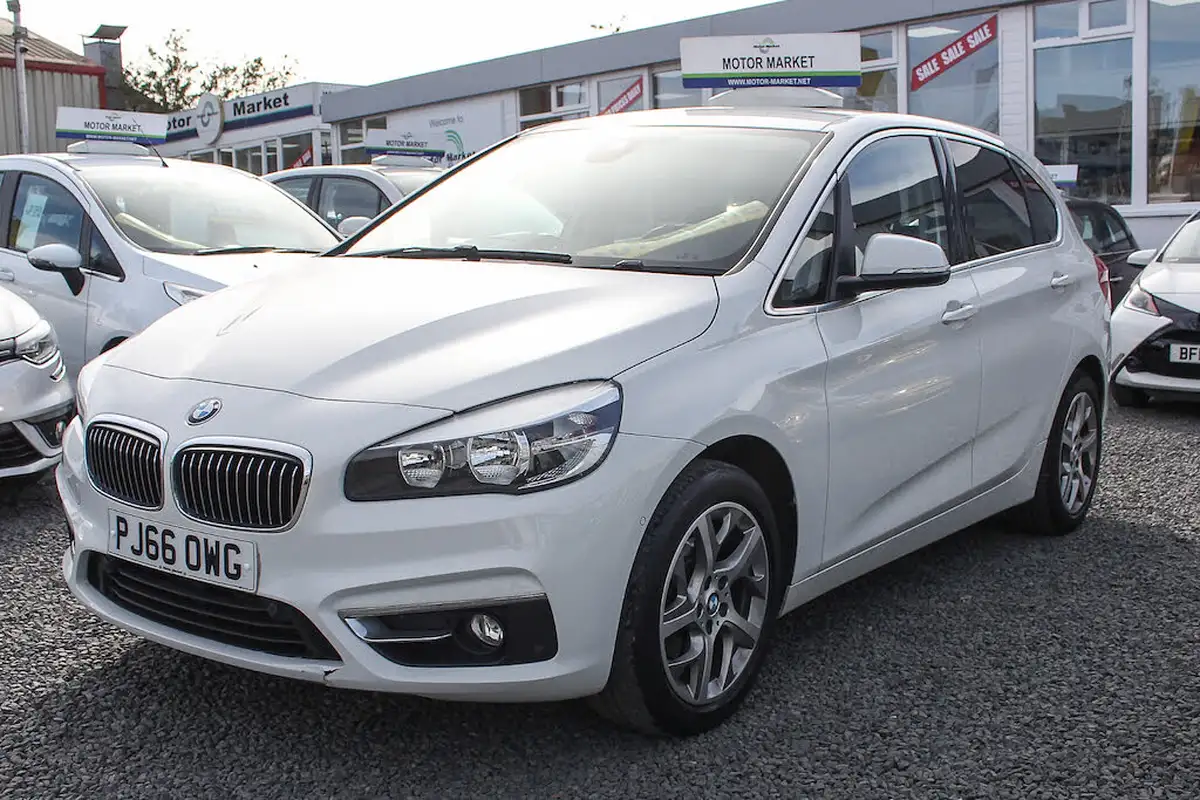 2016-bmw-2-series-15-218i-luxury-active-tourer-5d-auto-big-4