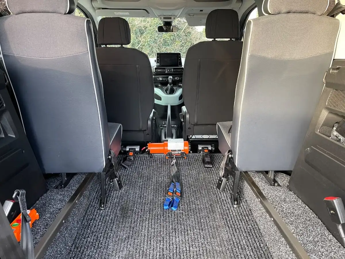 2020-citroen-berlingo-15bluehdi-feel-m-size-100ps-big-2