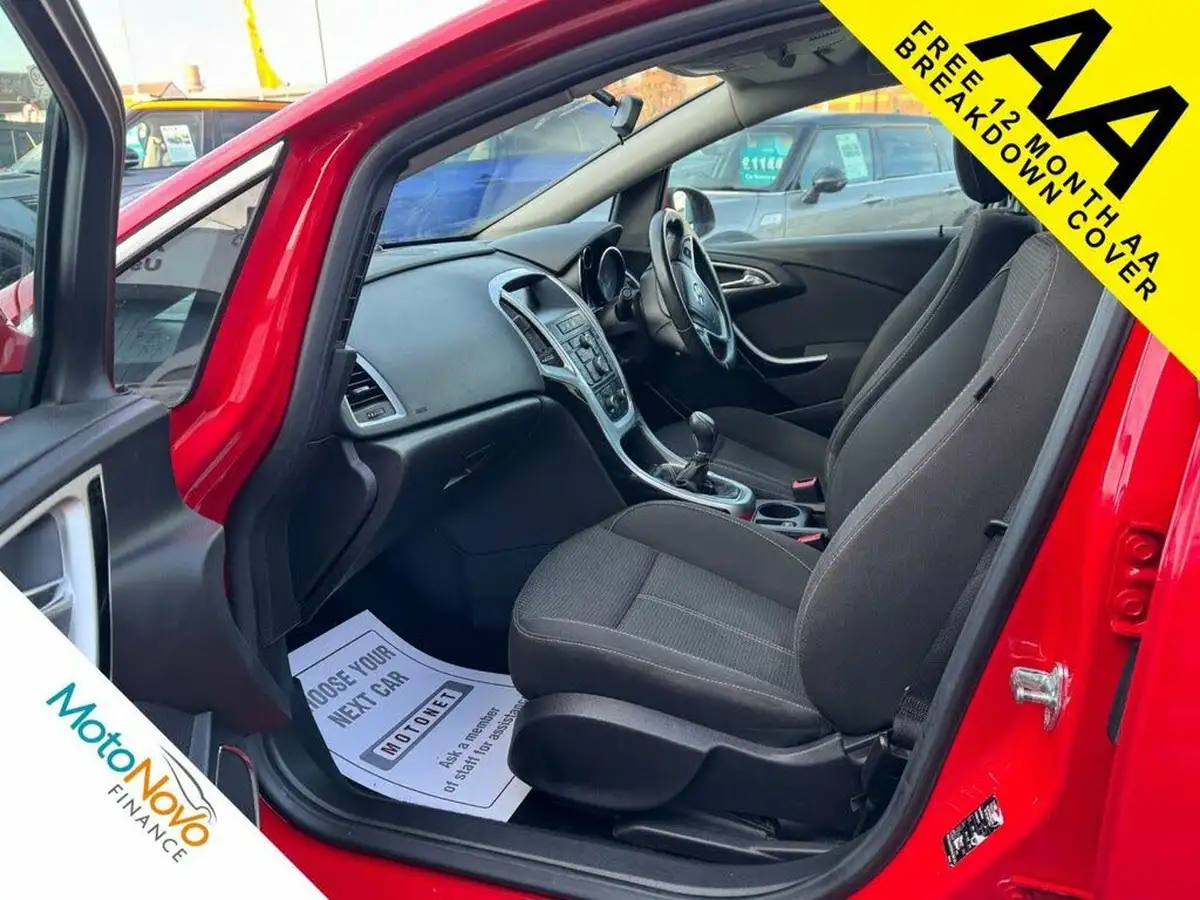 2012-vauxhall-astra-16-sri-vvt-16v-115ps-hatchback-5d-big-9